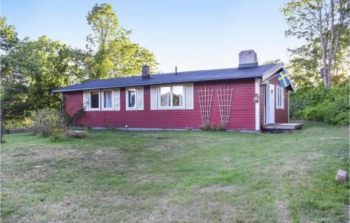 3 Bedroom Lovely Home In Torhamn